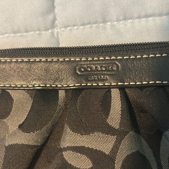Coach Black signature print wristlet - Picture 2 of 4